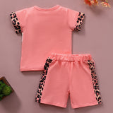 [6M-4Y] 2pcs Baby Girls Leopard Print Stitching T-Shirt & Shorts